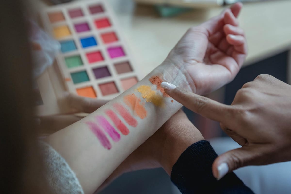 Best Eyeshadow Palettes for Beginners: Easy-to-Blend Formulas and Foolproof Shades