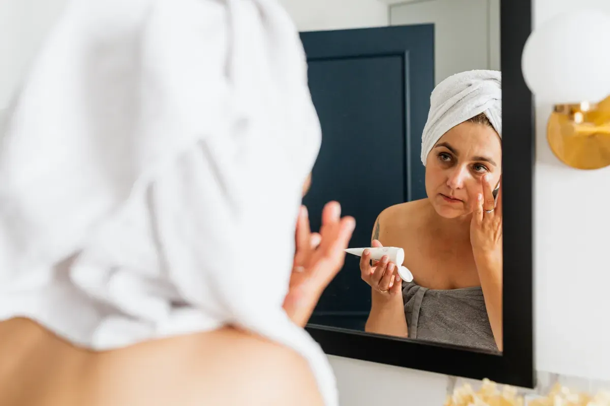 Hormonal Acne Treatment: What Works (and What Doesn't), According to Experts
